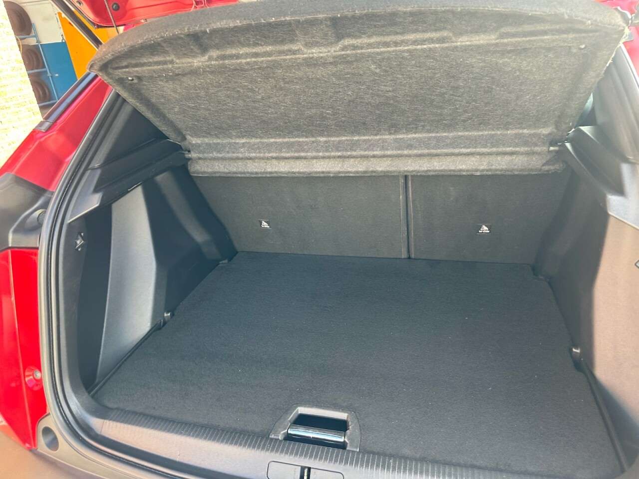 2020 PEUGEOT 2008 2020 PEUGEOT 2008