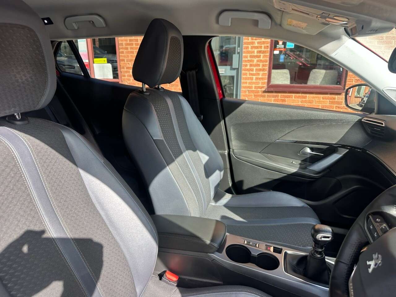 2020 PEUGEOT 2008 2020 PEUGEOT 2008