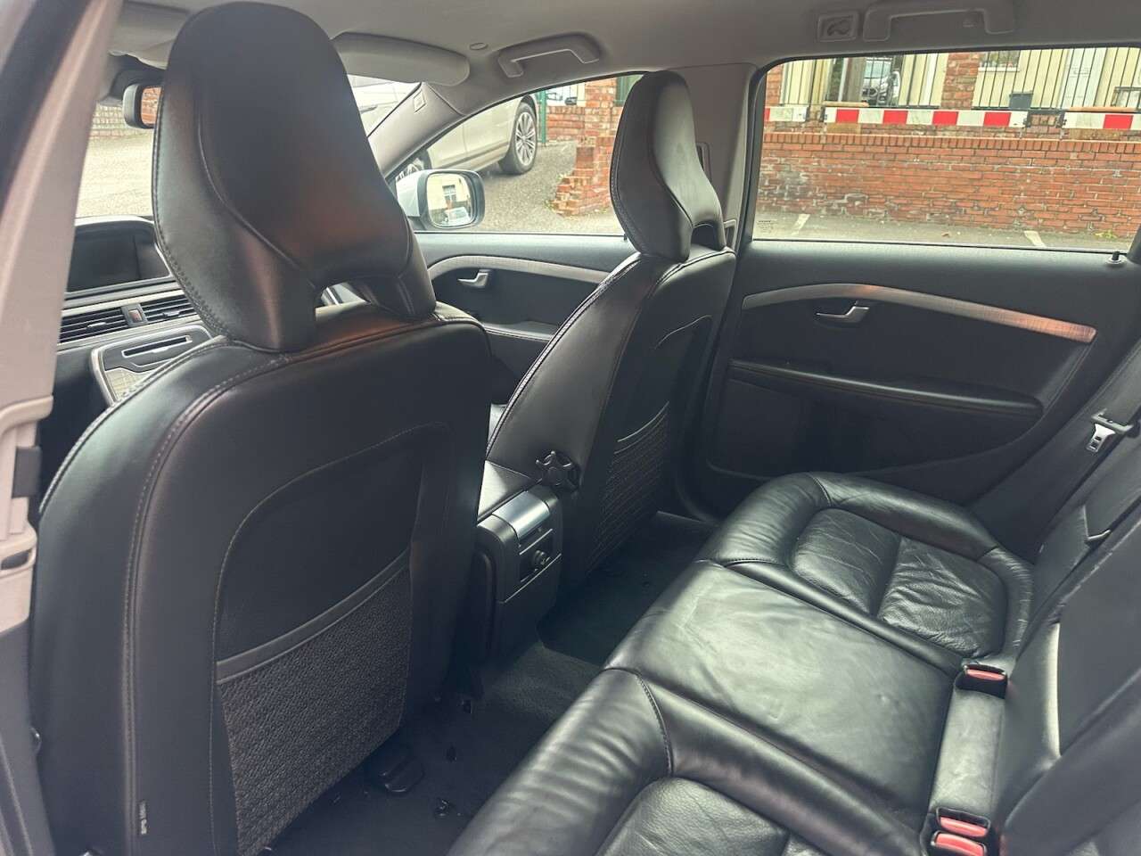 2012 VOLVO XC70 2012 VOLVO XC70
