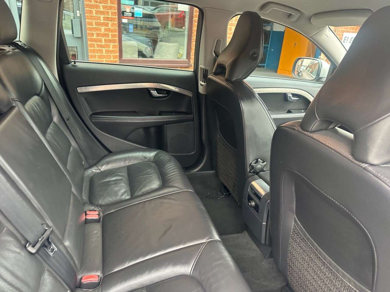2012 VOLVO XC70 2012 VOLVO XC70