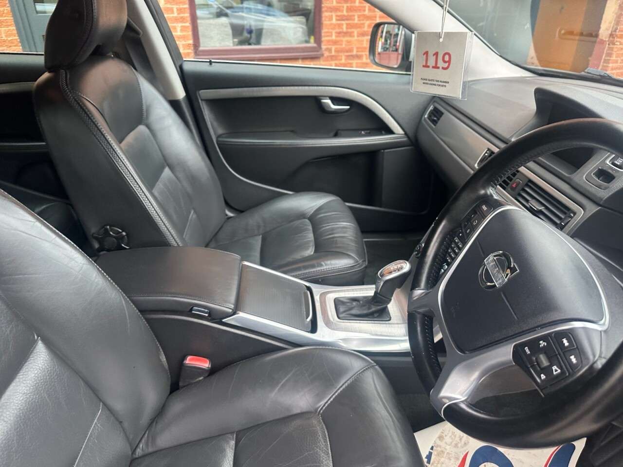 2012 VOLVO XC70 2012 VOLVO XC70
