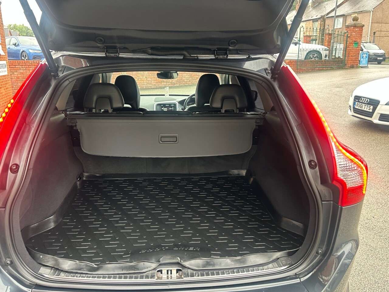 2016 VOLVO XC60 2016 VOLVO XC60
