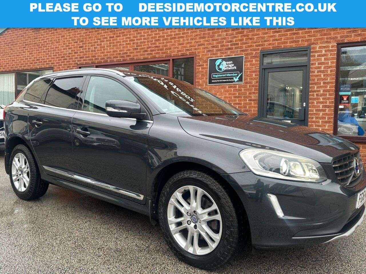 A 2016 VOLVO XC60 2.4 D5 SE Lux Nav SUV 5dr Diesel Auto AWD Euro 6 (s/s) (220 ps) Rear parkin A 2016 VOLVO XC60 2.4 D5 SE Lux Nav SUV 5dr Diesel Auto AWD Euro 6 (s/s) (220 ps) Rear parkin