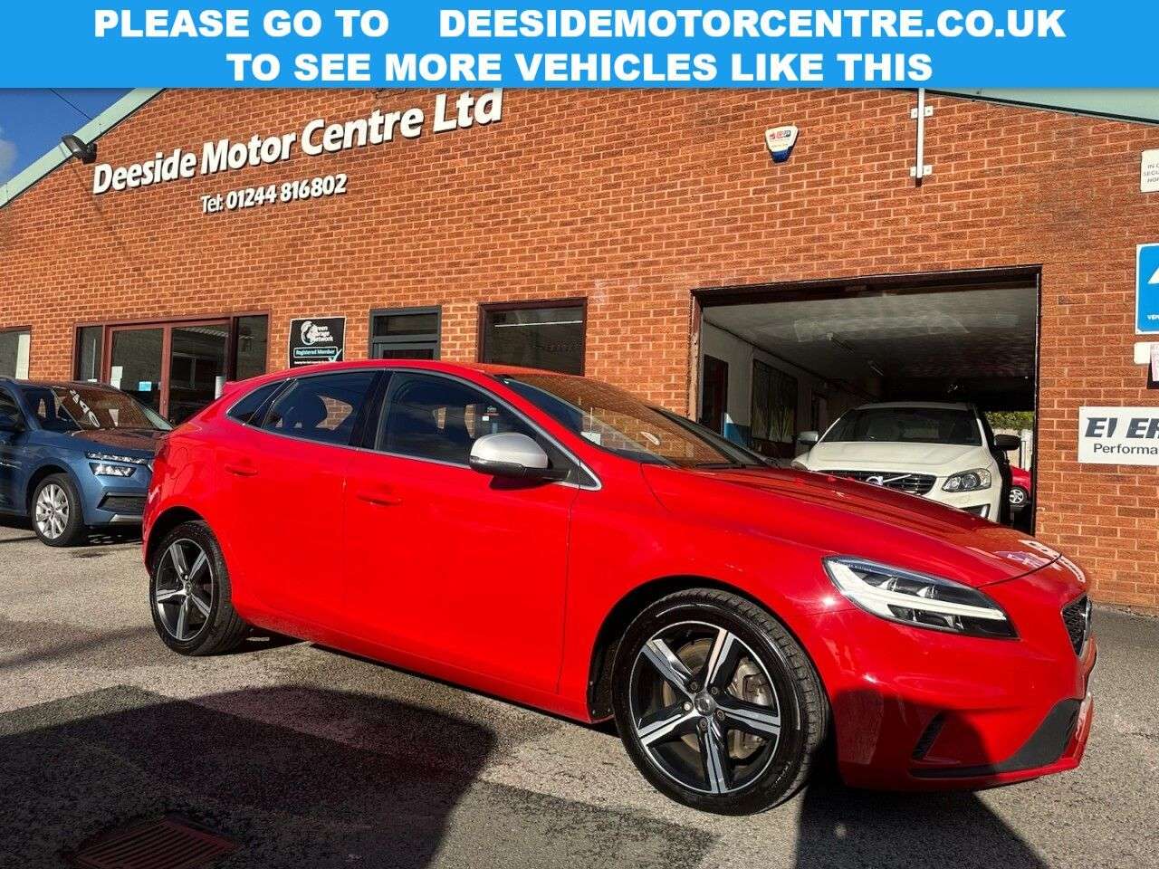 A 2016 VOLVO V40 2.0 D4 R-Design Hatchback 5dr Diesel Manual Euro 6 (s/s) (190 ps) Rear park A 2016 VOLVO V40 2.0 D4 R-Design Hatchback 5dr Diesel Manual Euro 6 (s/s) (190 ps) Rear park