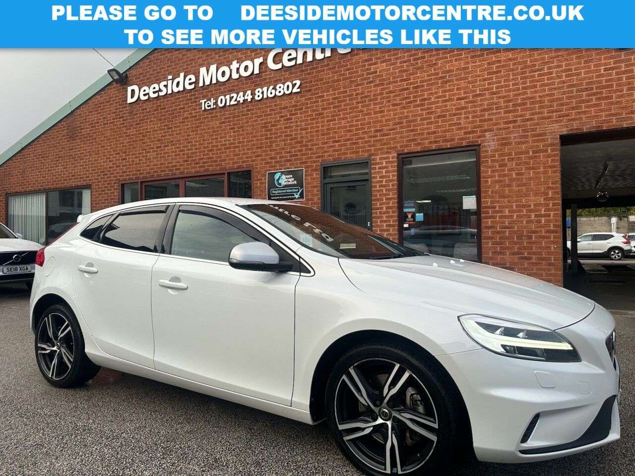 A 2018 VOLVO V40 2.0 D3 R-Design Pro Hatchback 5dr Diesel Auto Euro 6 (s/s) (150 ps) Rear vi A 2018 VOLVO V40 2.0 D3 R-Design Pro Hatchback 5dr Diesel Auto Euro 6 (s/s) (150 ps) Rear vi