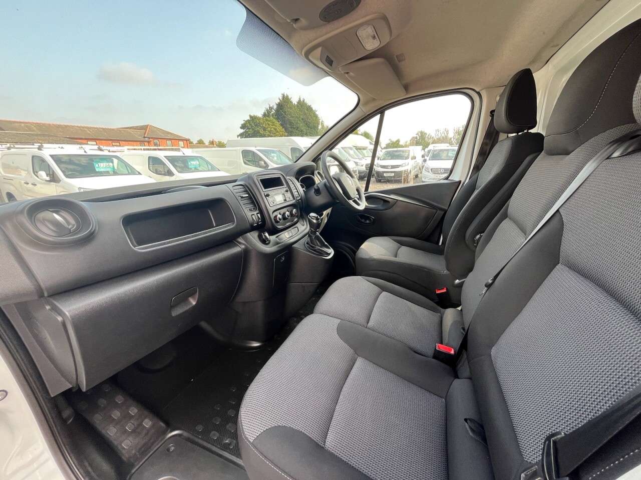 2020 RENAULT TRAFIC 2020 RENAULT TRAFIC