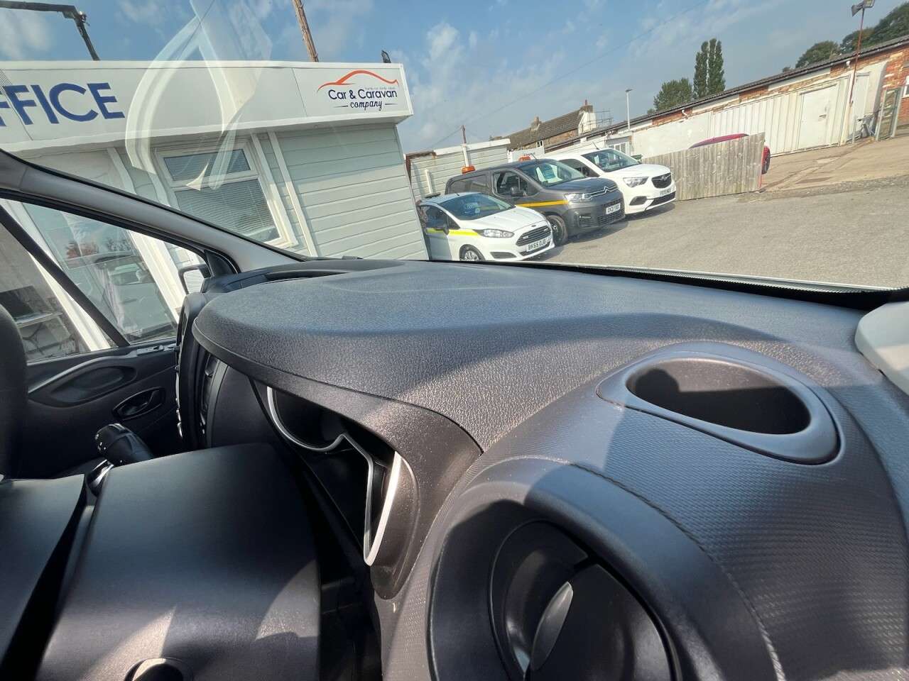 2020 RENAULT TRAFIC 2020 RENAULT TRAFIC