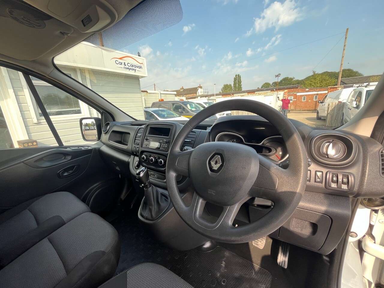 2020 RENAULT TRAFIC 2020 RENAULT TRAFIC