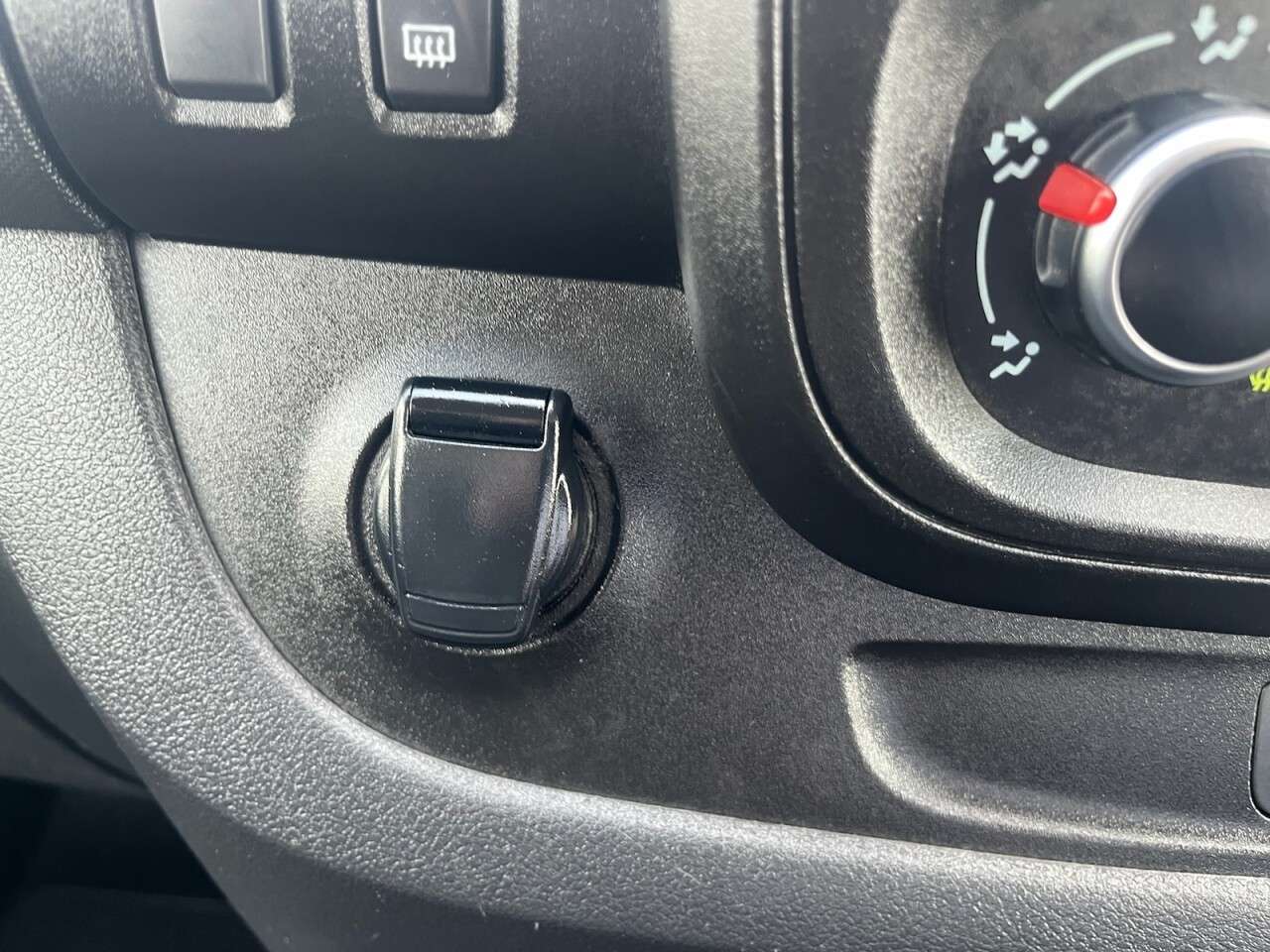 2020 RENAULT TRAFIC 2020 RENAULT TRAFIC