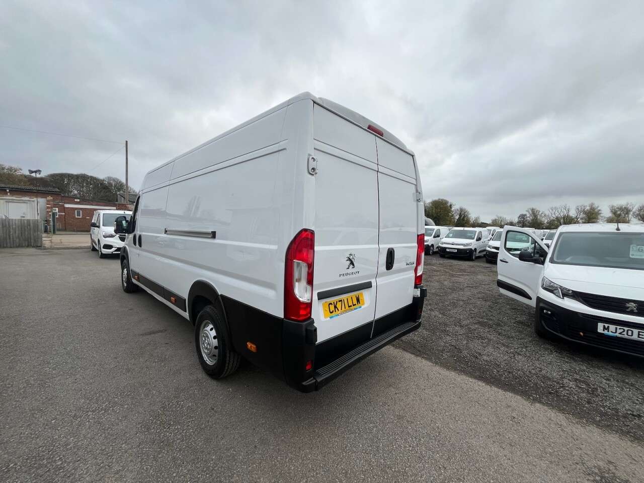 2021 PEUGEOT BOXER 2021 PEUGEOT BOXER
