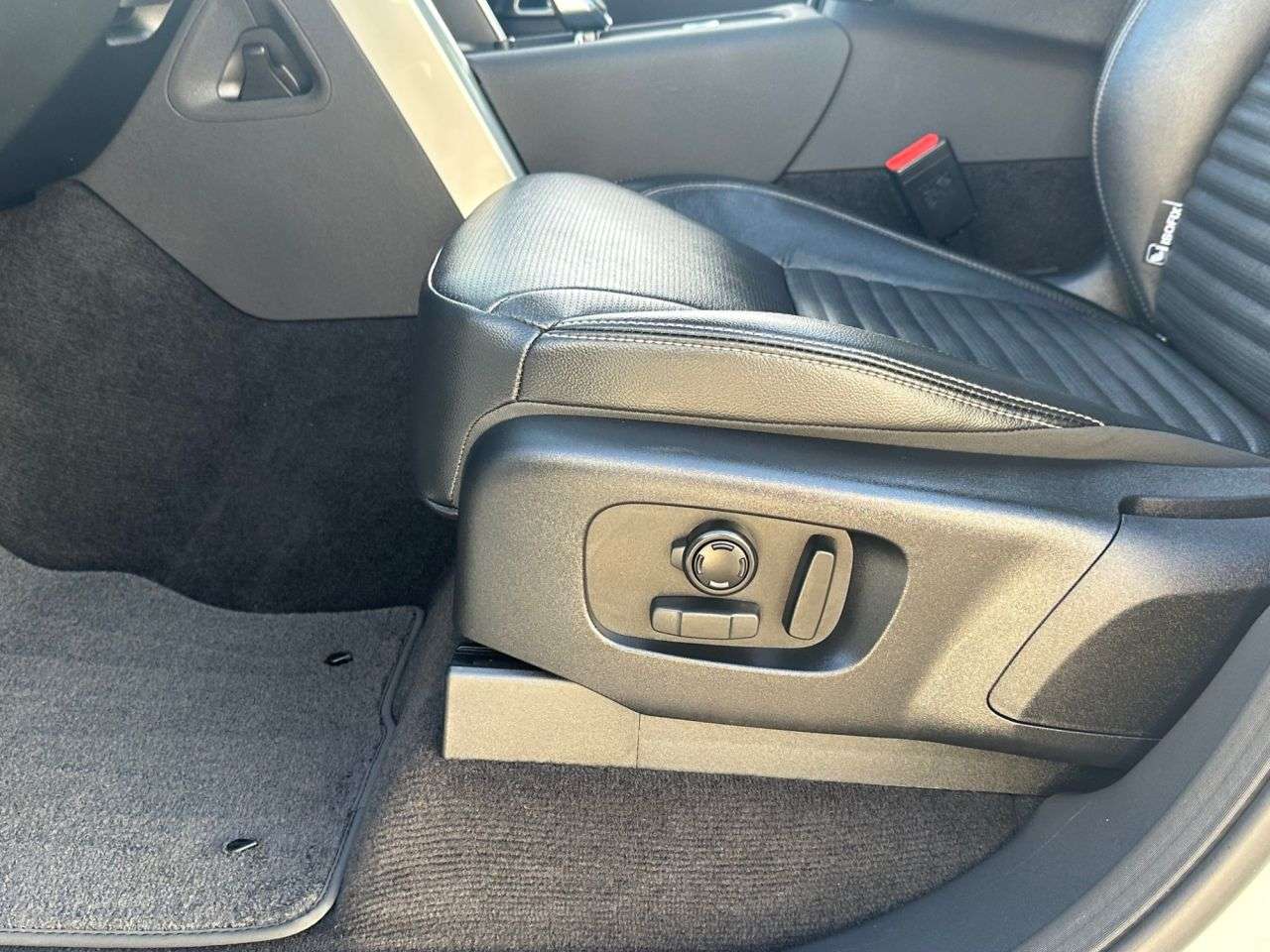 2024 LAND ROVER DISCOVERY 2024 LAND ROVER DISCOVERY