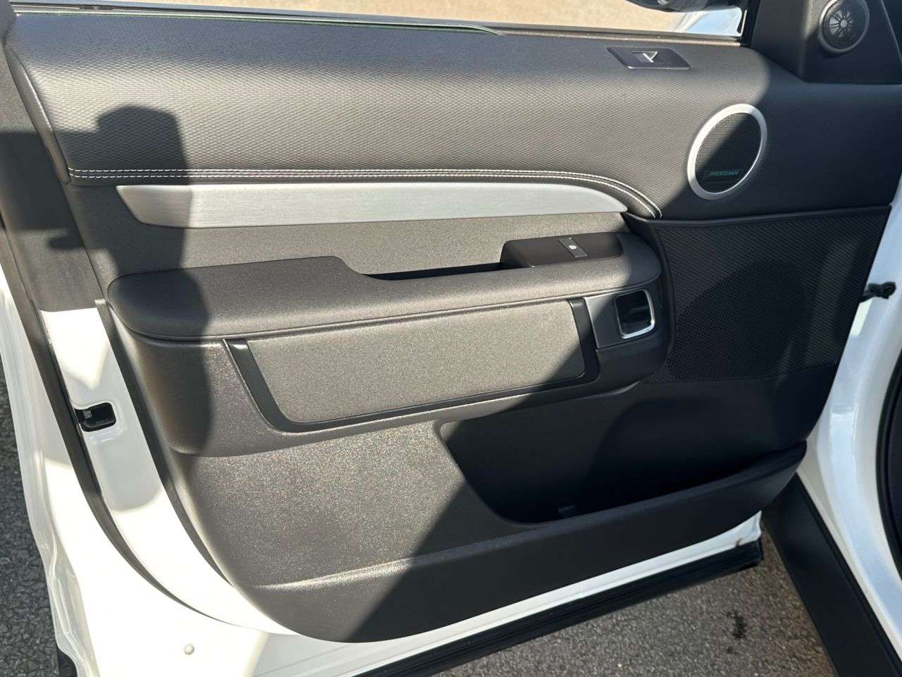 2024 LAND ROVER DISCOVERY 2024 LAND ROVER DISCOVERY