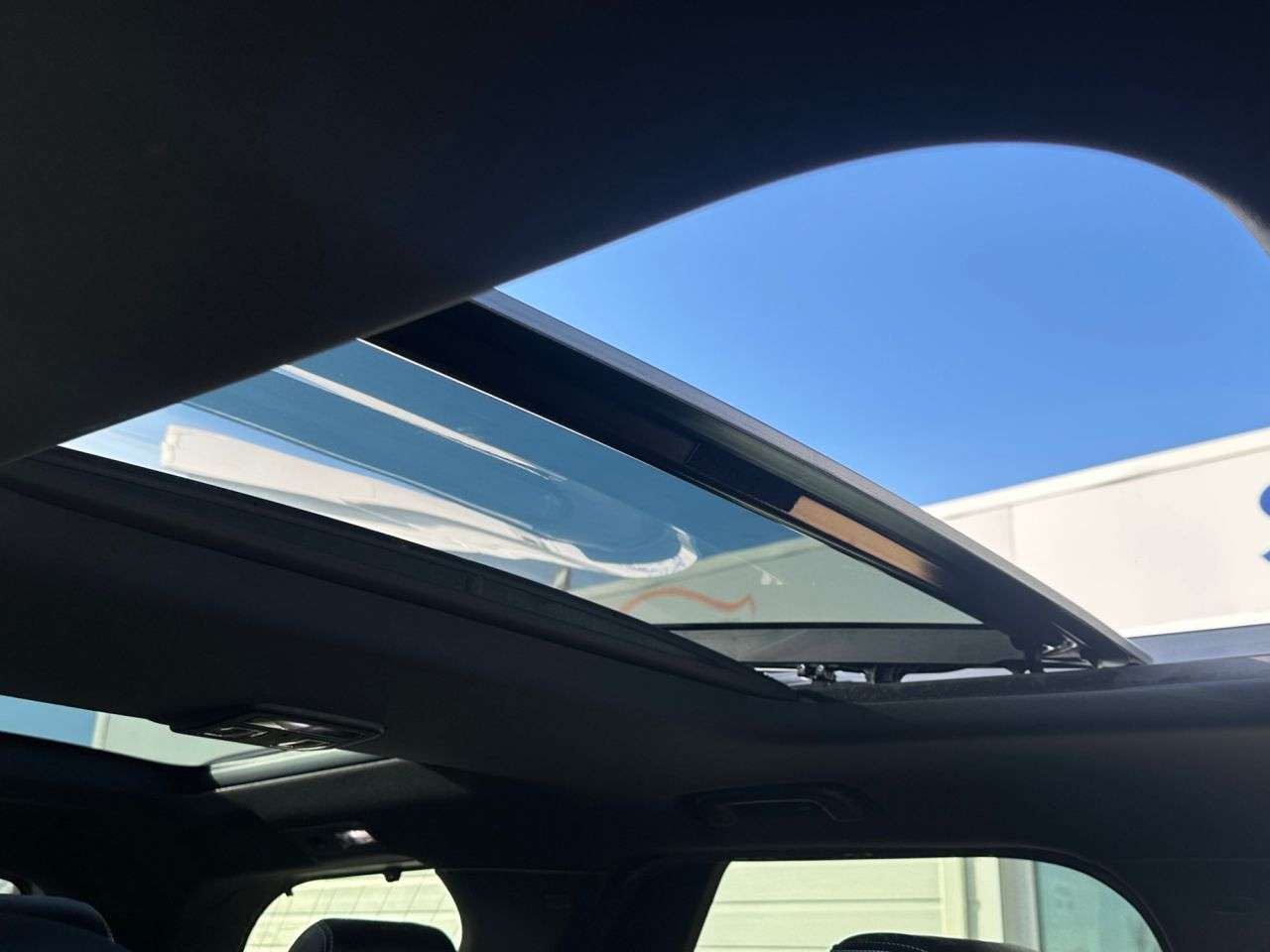 2024 LAND ROVER DISCOVERY 2024 LAND ROVER DISCOVERY