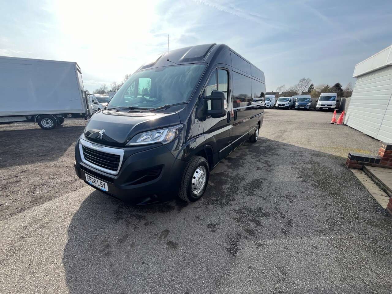 A 2020 PEUGEOT BOXER 2.2 BlueHDi 335 Professional Panel Van 5dr Diesel Manual L3 H2 Euro 6 (s/s) A 2020 PEUGEOT BOXER 2.2 BlueHDi 335 Professional Panel Van 5dr Diesel Manual L3 H2 Euro 6 (s/s)