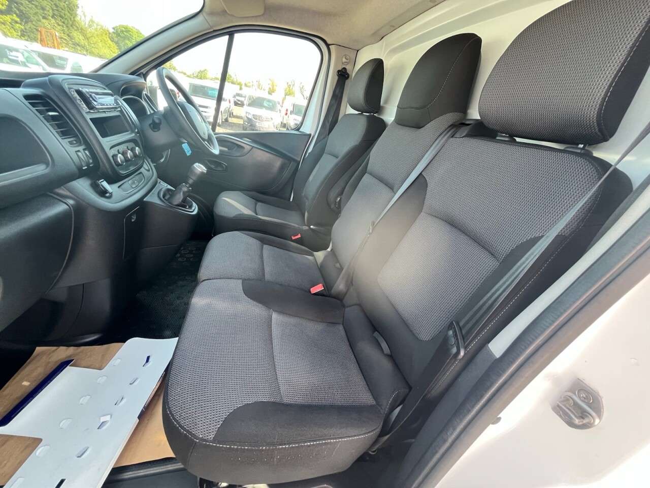 2021 RENAULT TRAFIC 2021 RENAULT TRAFIC