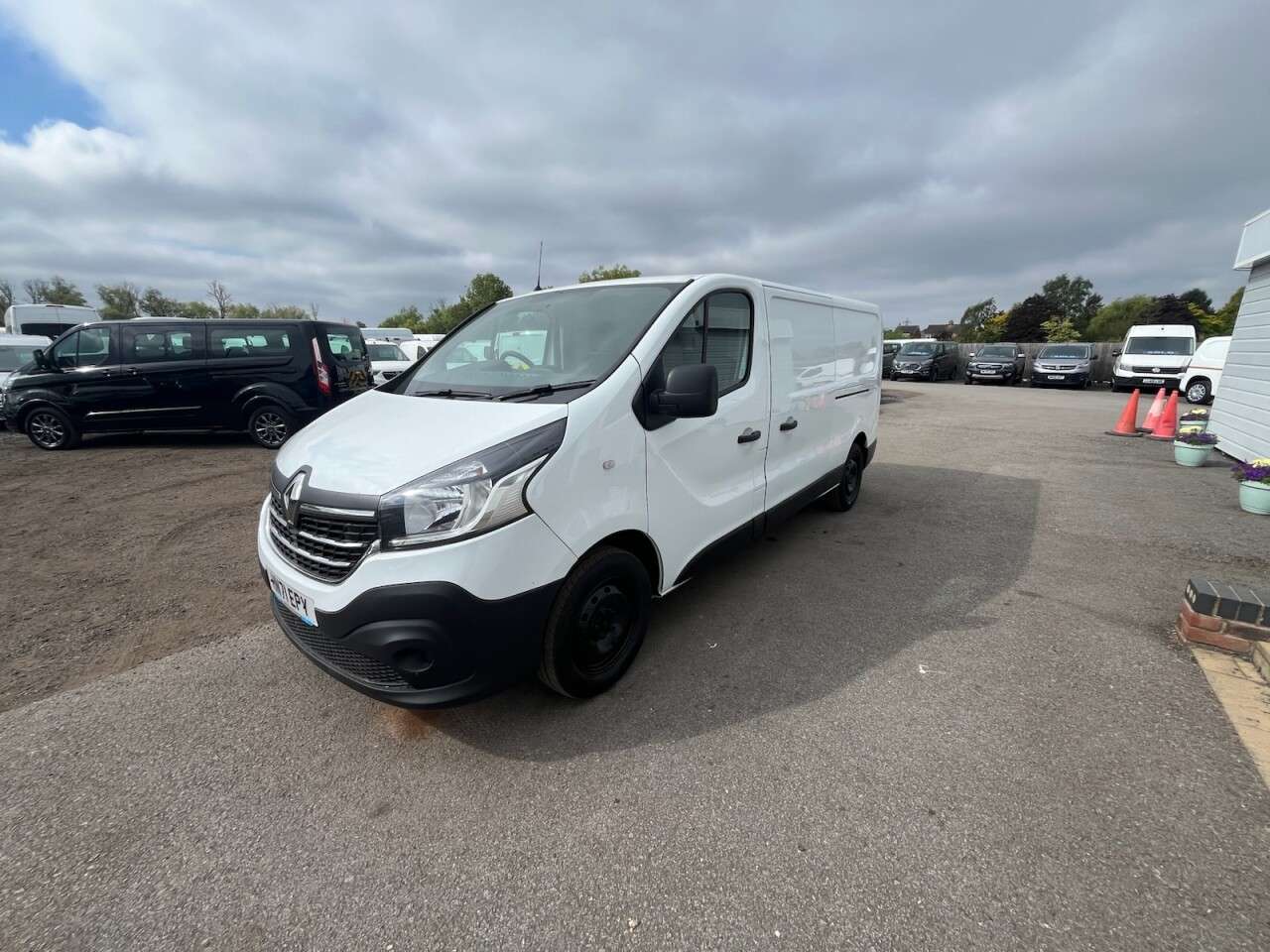 2021 RENAULT TRAFIC 2021 RENAULT TRAFIC