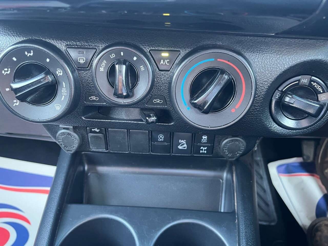 2021 TOYOTA HI-LUX 2021 TOYOTA HI-LUX