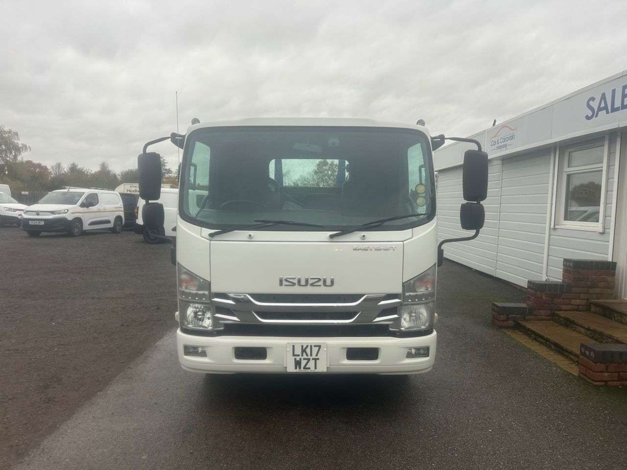 2017 ISUZU FORWARD 2017 ISUZU FORWARD