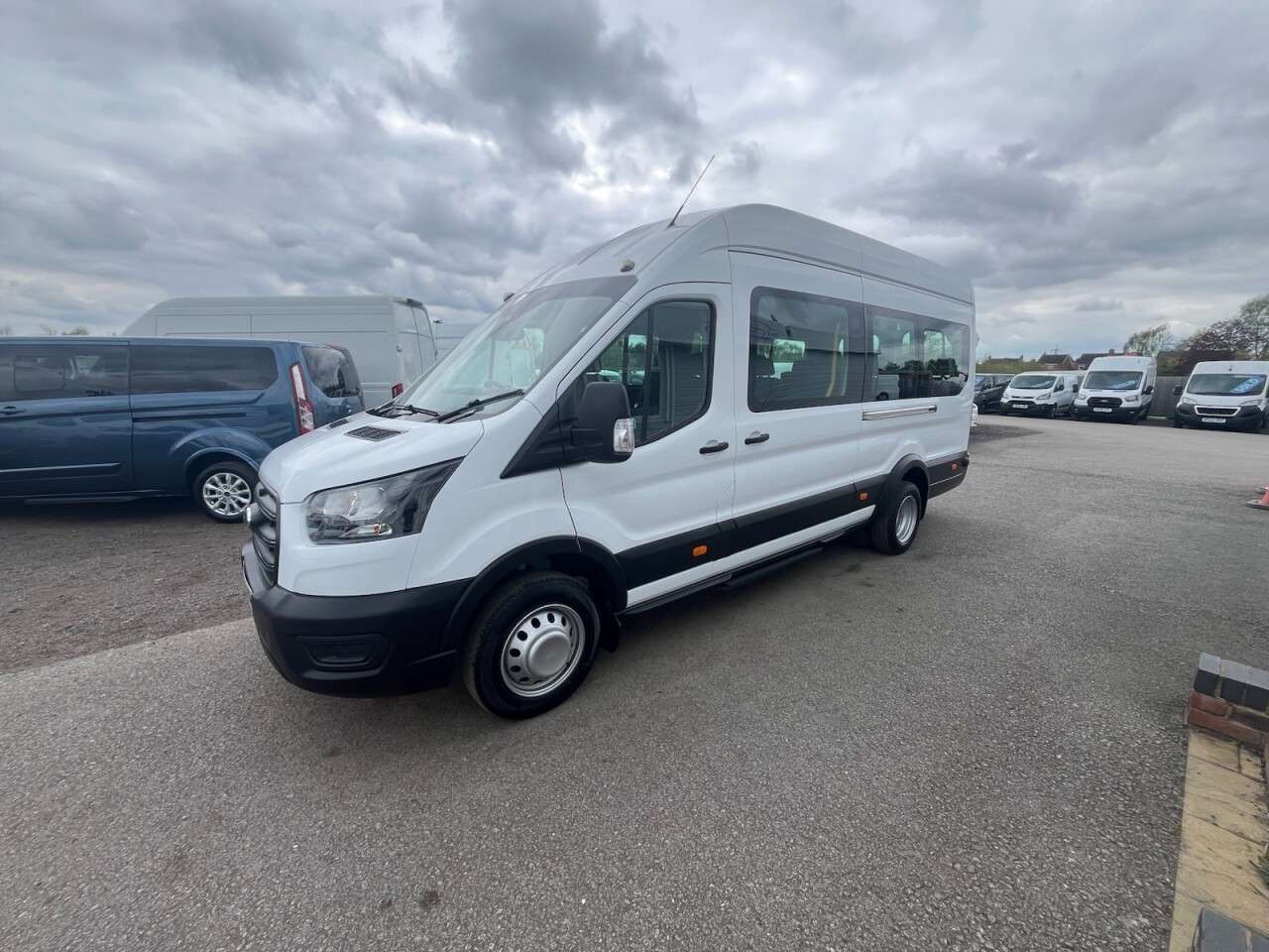 A 2020 FORD TRANSIT 2.0 460 EcoBlue Trend Minibus Double Cab 5dr Diesel Manual RWD L4 High Roof A 2020 FORD TRANSIT 2.0 460 EcoBlue Trend Minibus Double Cab 5dr Diesel Manual RWD L4 High Roof