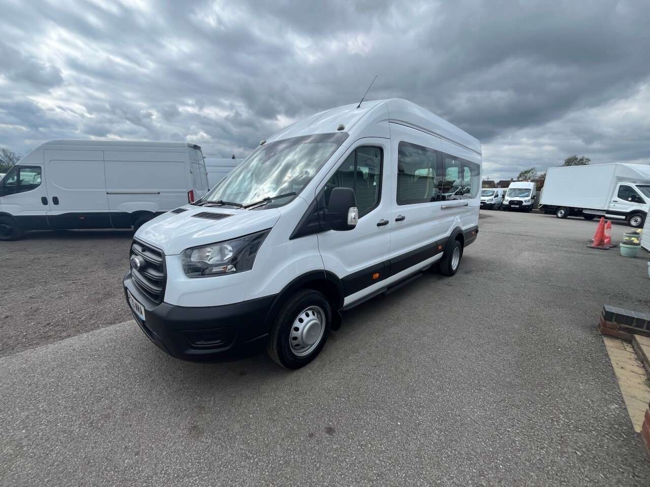 A 2020 FORD TRANSIT 2.0 460 EcoBlue Trend Minibus Double Cab 5dr Diesel Manual RWD L4 High Roof A 2020 FORD TRANSIT 2.0 460 EcoBlue Trend Minibus Double Cab 5dr Diesel Manual RWD L4 High Roof