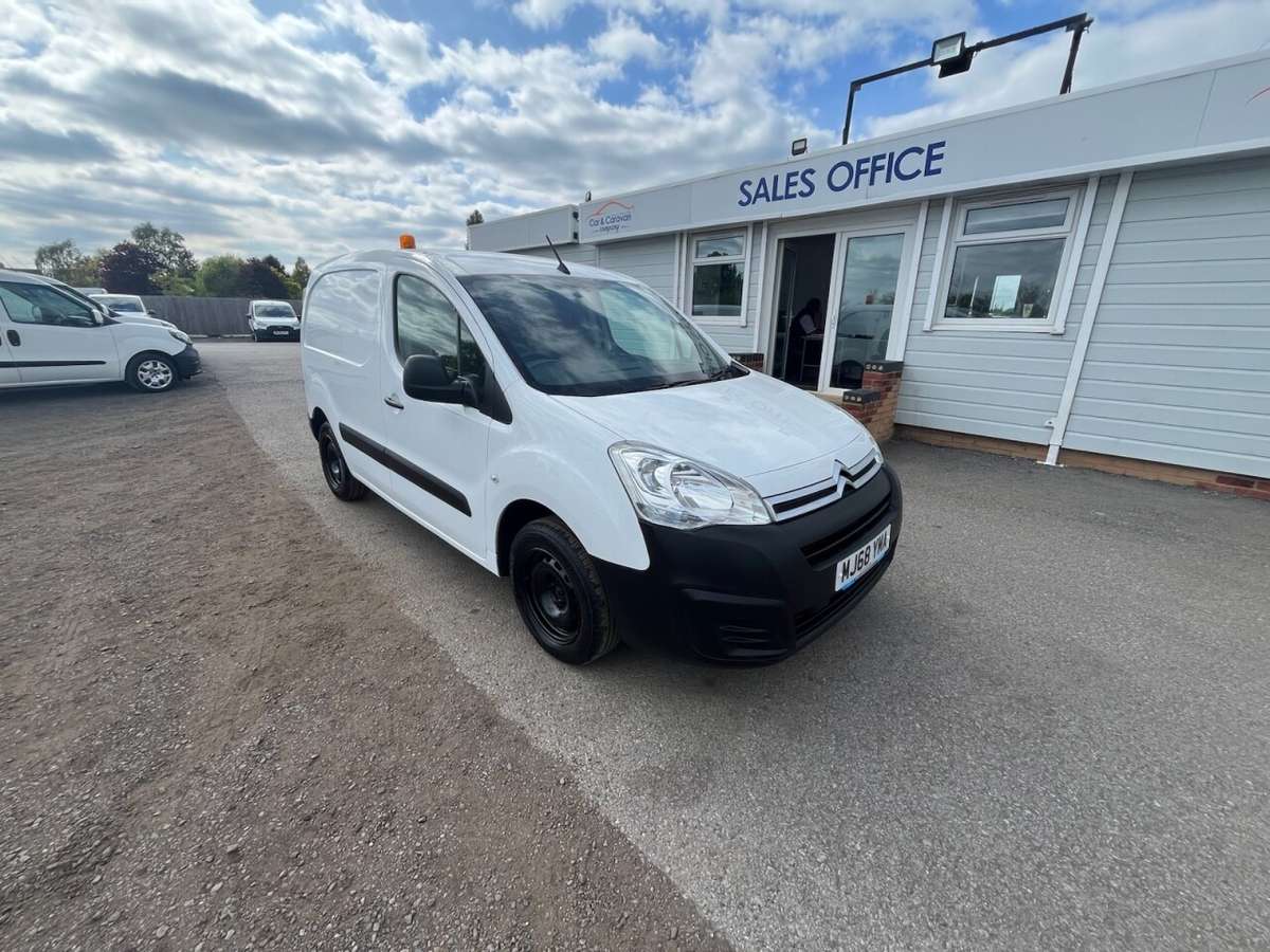 Check out this Citroen Berlingo 2018 Diesel Manual
