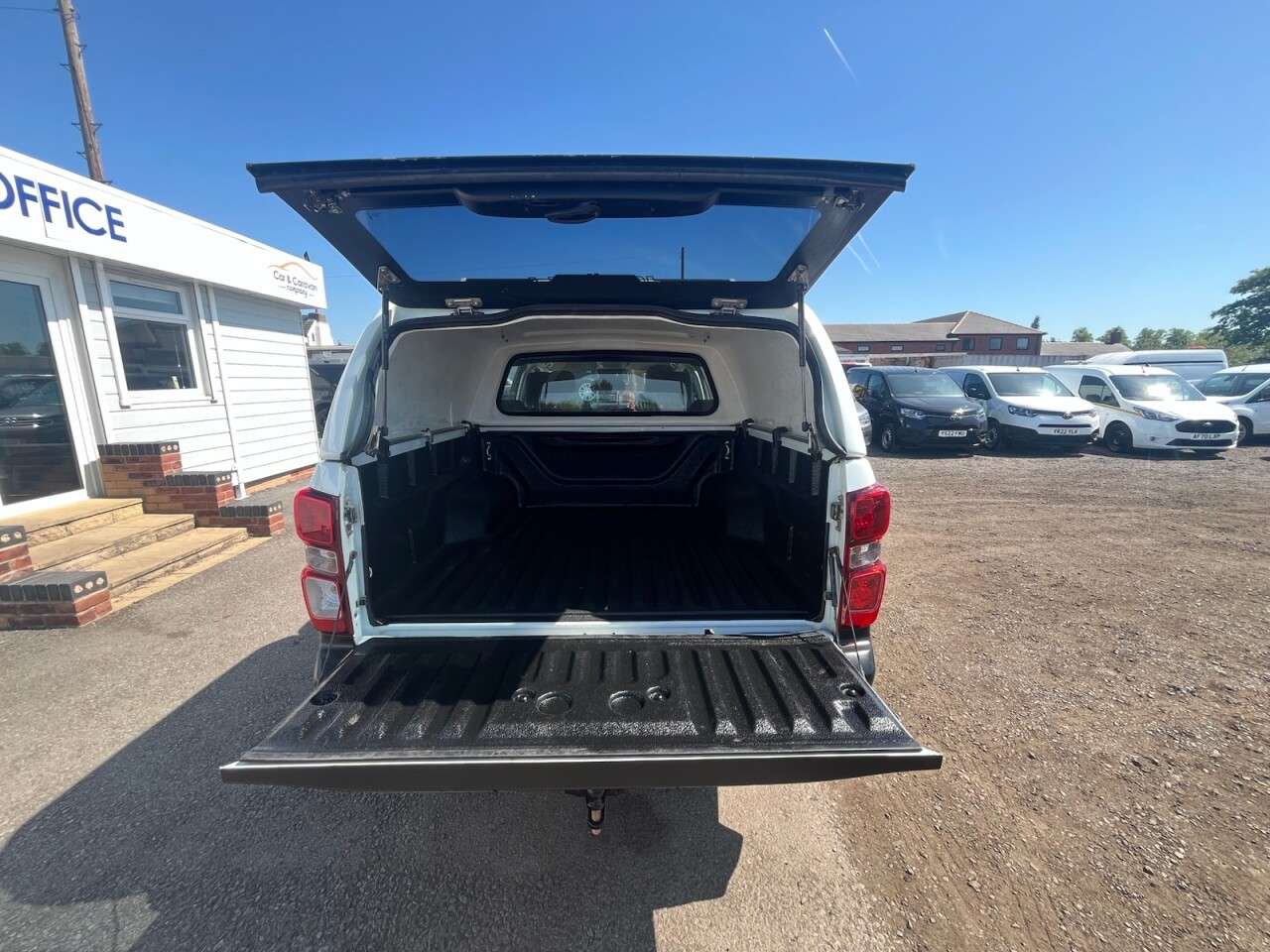 2021 ISUZU D-MAX 2021 ISUZU D-MAX