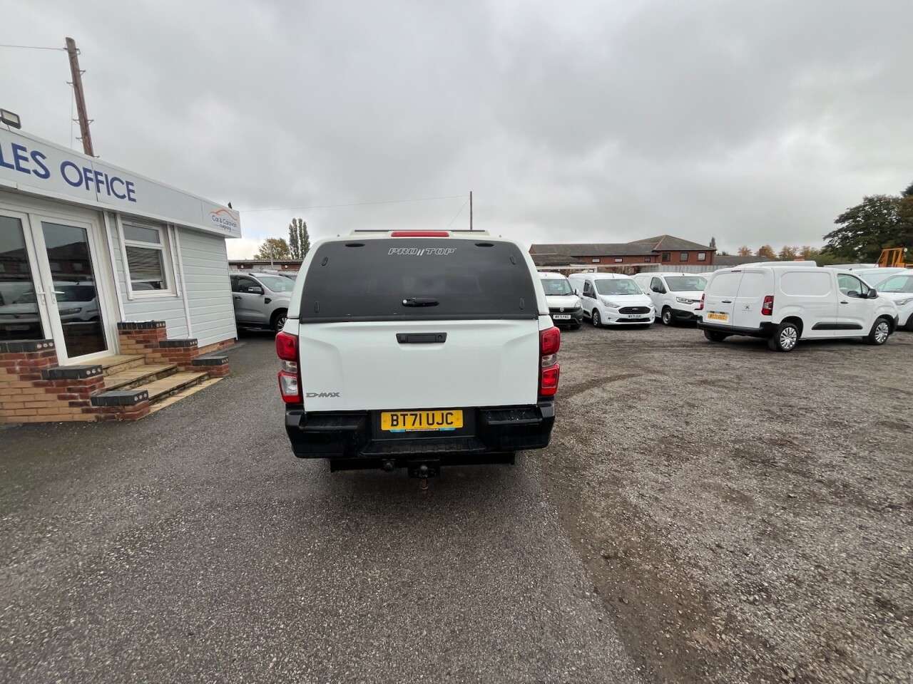 2021 ISUZU D-MAX 2021 ISUZU D-MAX