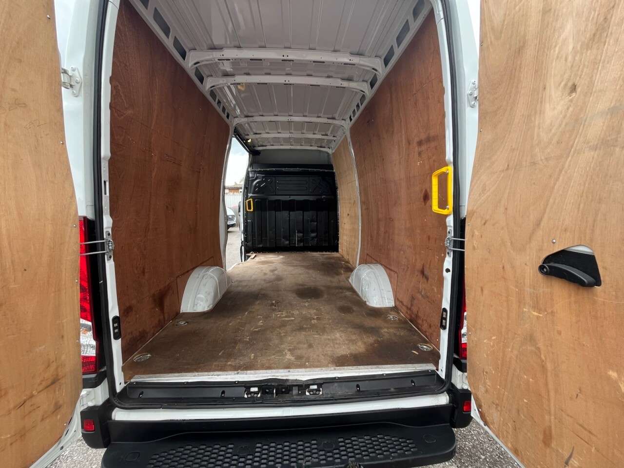 2023 IVECO DAILY 2023 IVECO DAILY