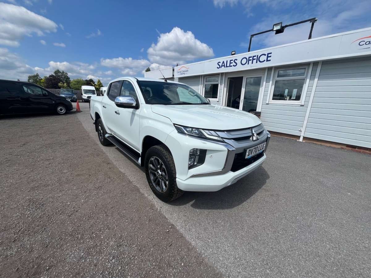 Check out this Mitsubishi L200 2020 Diesel Automatic