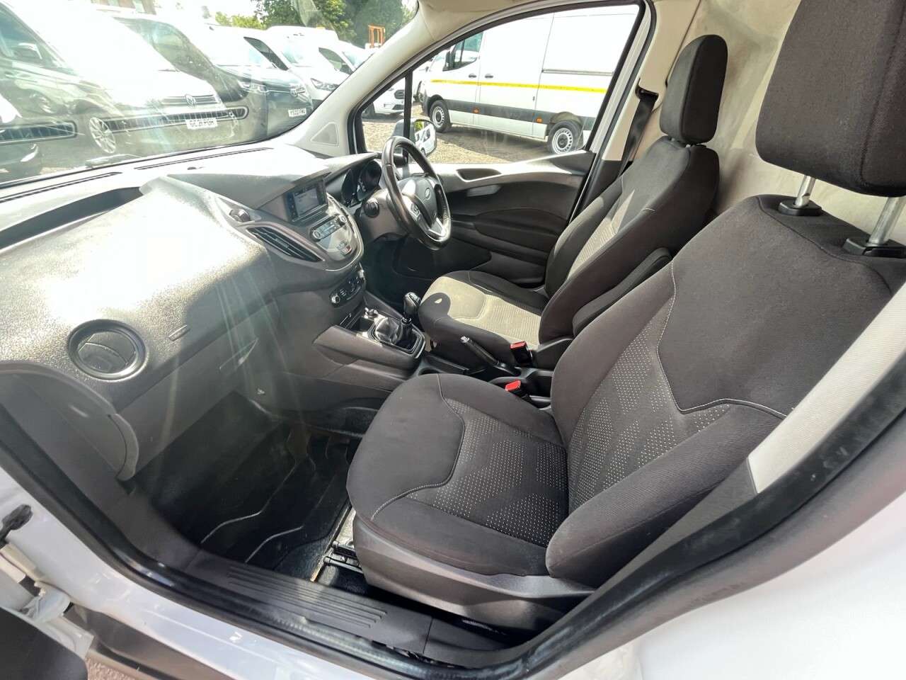 2018 FORD TRANSIT COURIER 2018 FORD TRANSIT COURIER