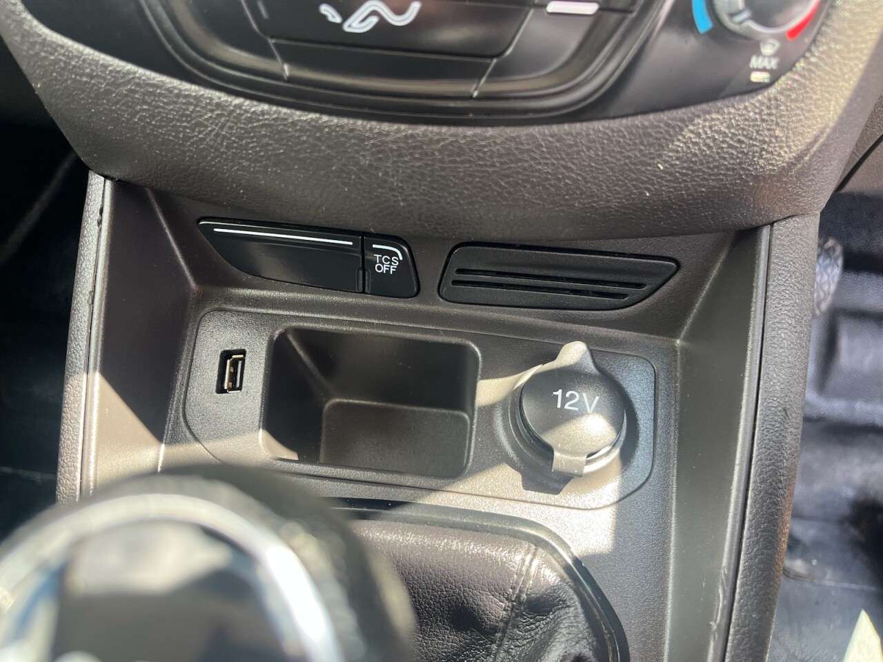 2018 FORD TRANSIT COURIER 2018 FORD TRANSIT COURIER