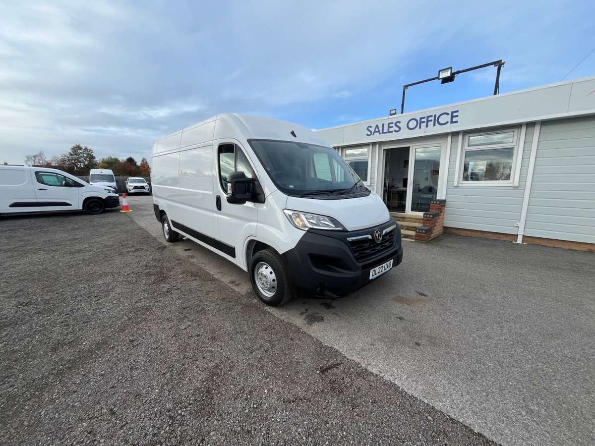 Check out this Vauxhall Movano 2022 Diesel Manual