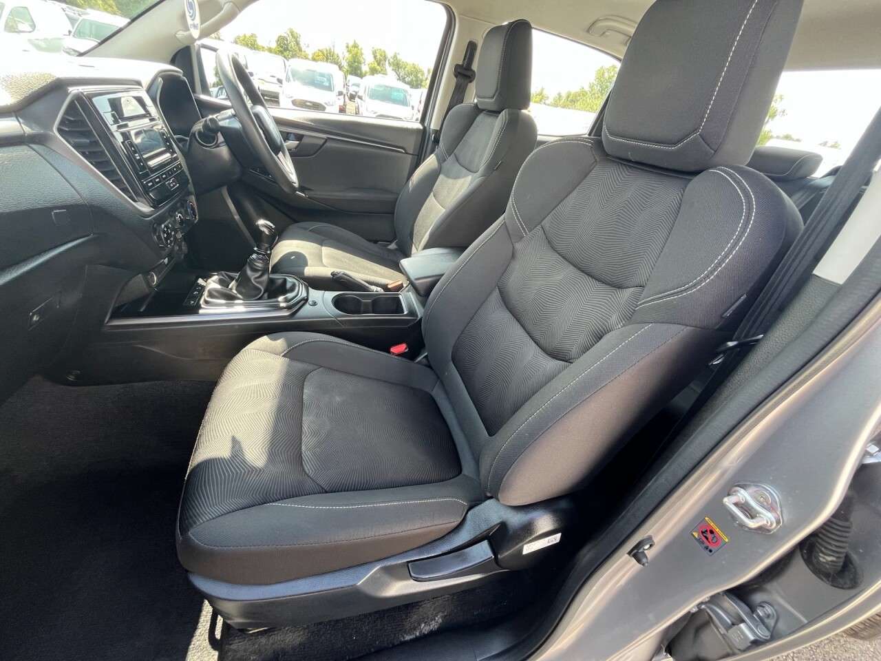 2021 ISUZU D-MAX 2021 ISUZU D-MAX