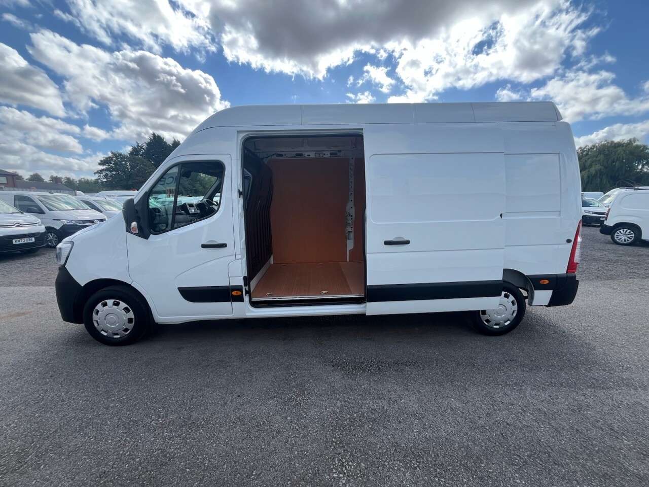 2022 RENAULT MASTER 2022 RENAULT MASTER