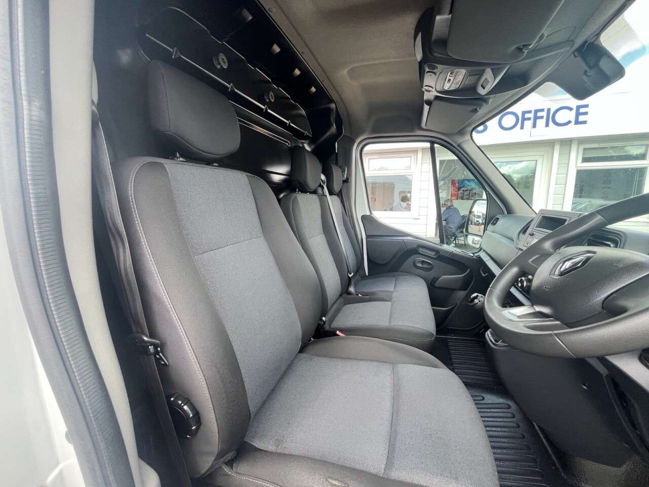 2022 RENAULT MASTER 2022 RENAULT MASTER