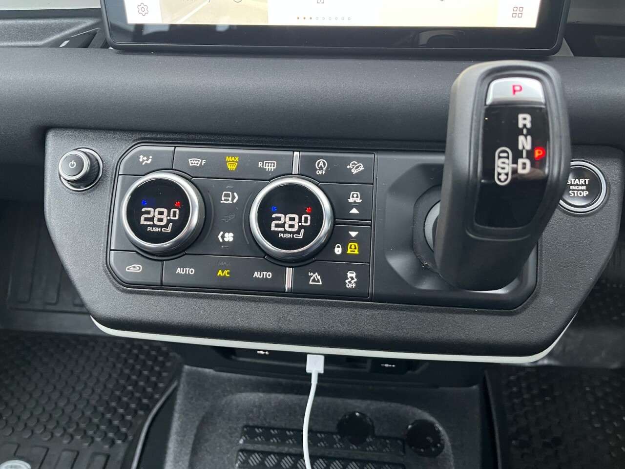 2020 LAND ROVER DEFENDER 110 2020 LAND ROVER DEFENDER 110