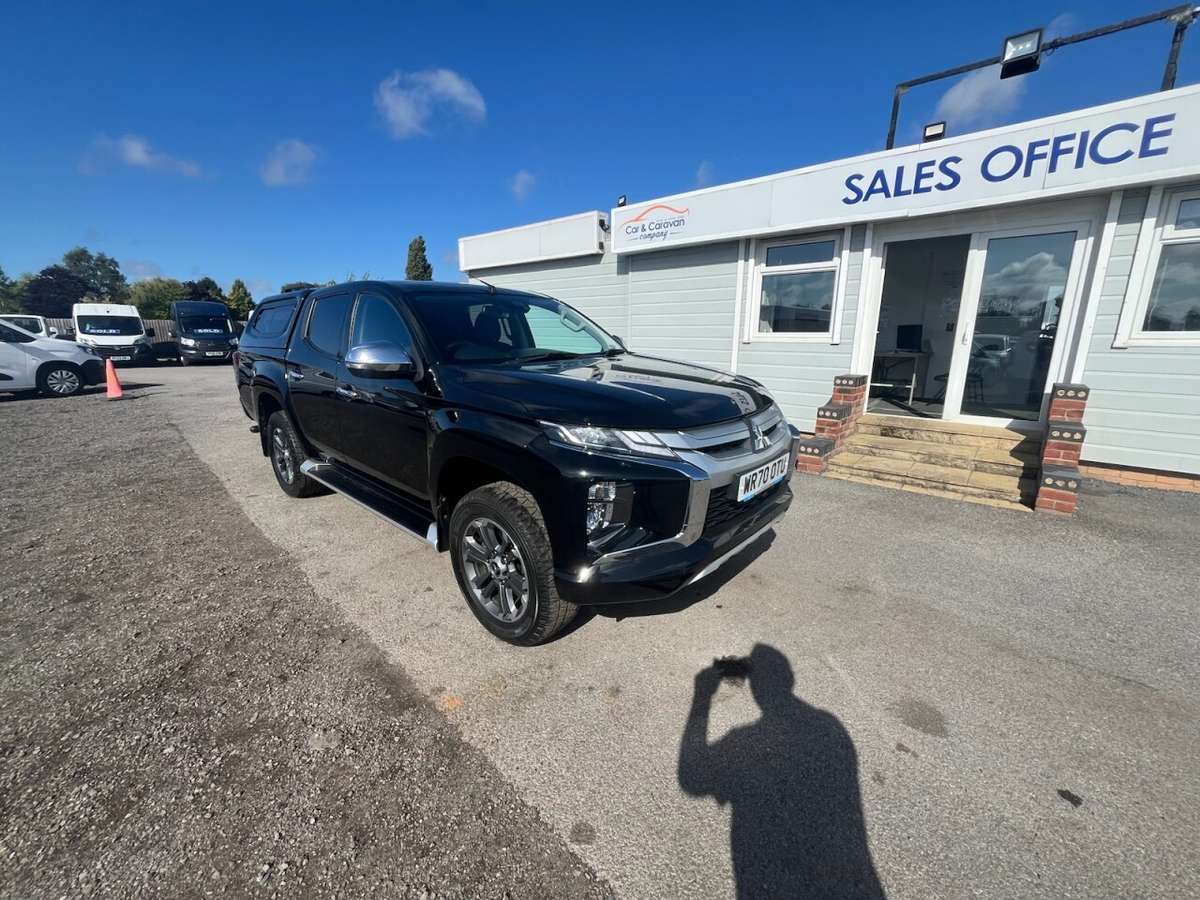 Check out this Mitsubishi L200 2020 Diesel Manual