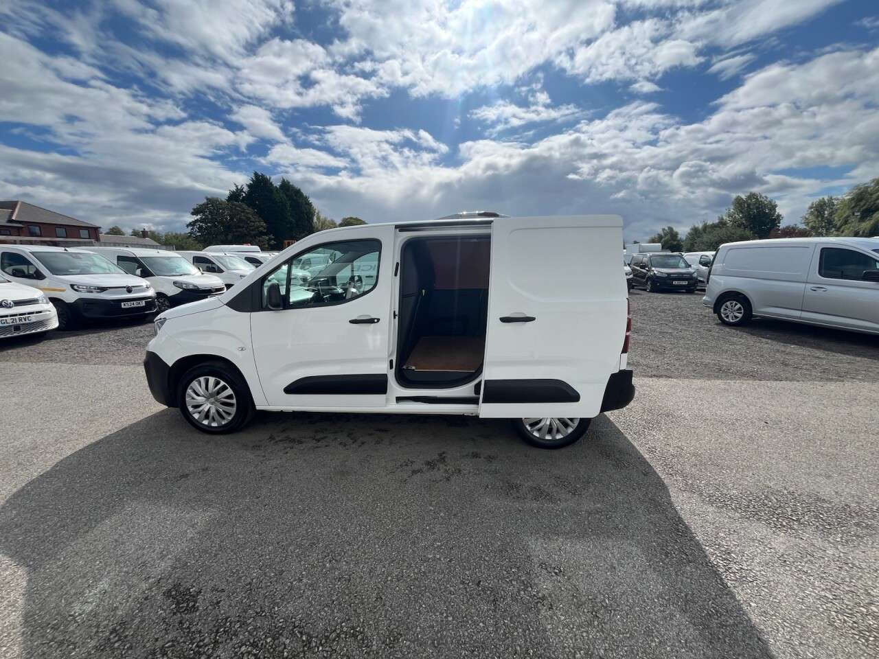 2021 PEUGEOT PARTNER 2021 PEUGEOT PARTNER