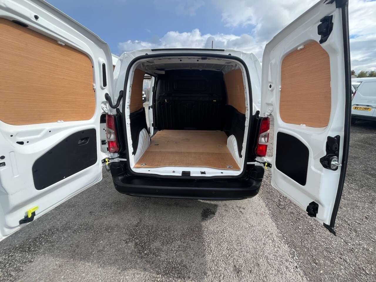 2021 PEUGEOT PARTNER 2021 PEUGEOT PARTNER