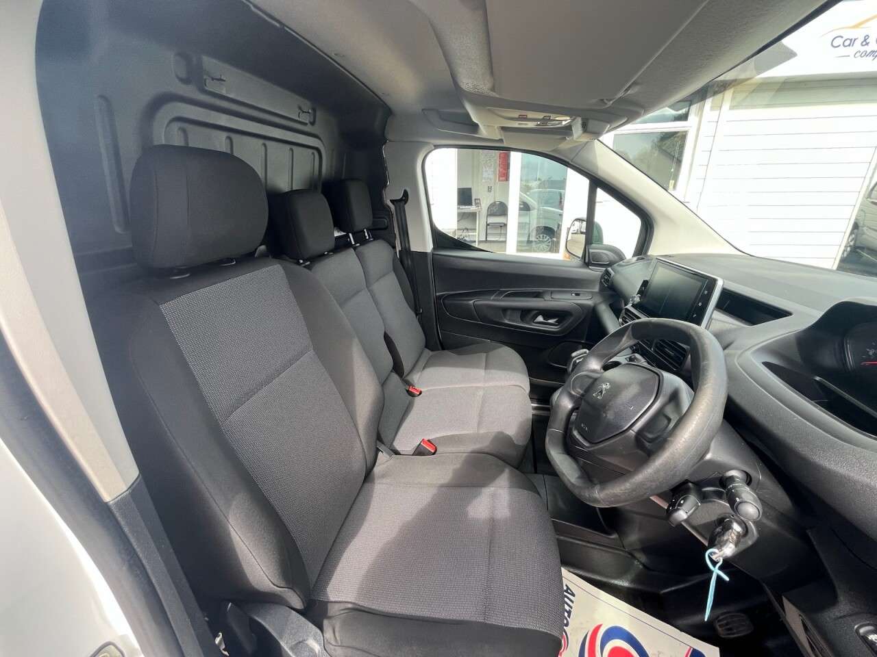 2021 PEUGEOT PARTNER 2021 PEUGEOT PARTNER