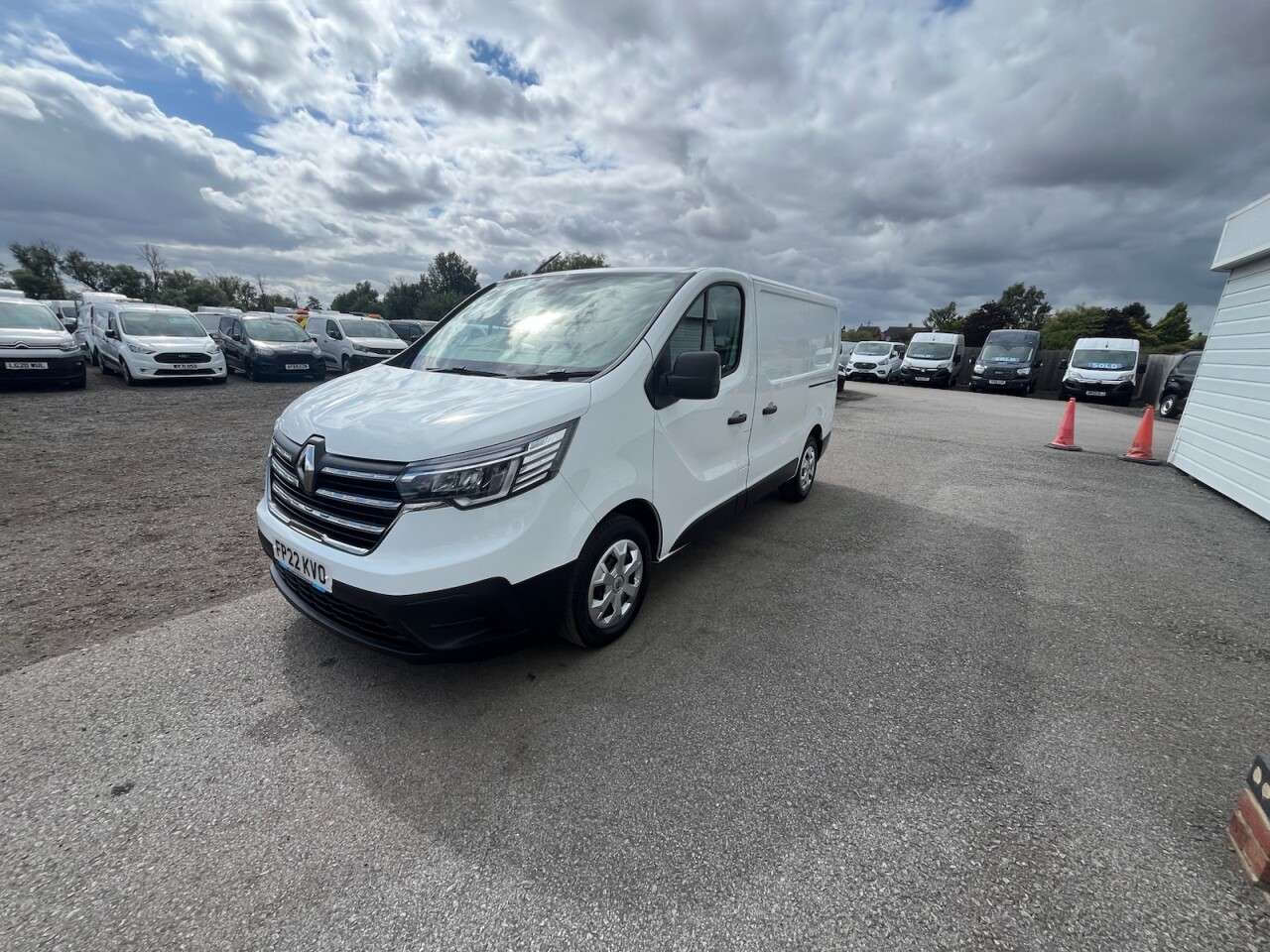 2022 RENAULT TRAFIC 2022 RENAULT TRAFIC