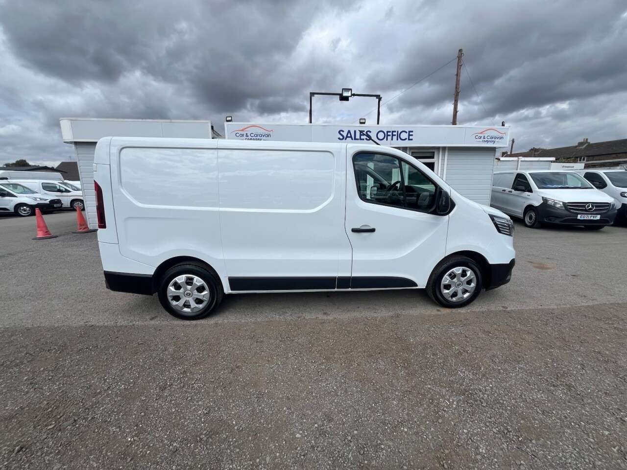 2022 RENAULT TRAFIC 2022 RENAULT TRAFIC
