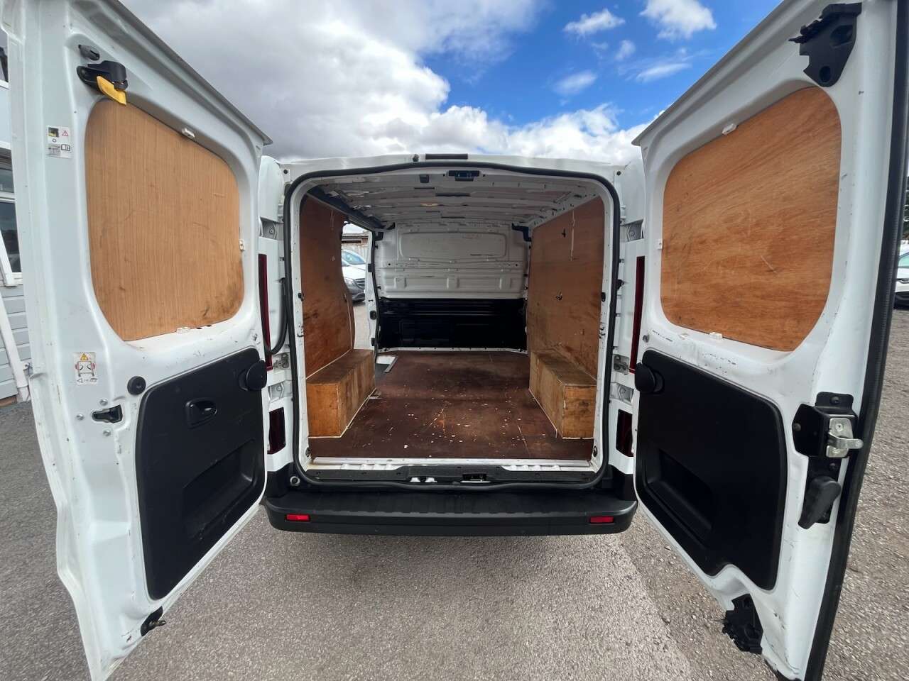 2022 RENAULT TRAFIC 2022 RENAULT TRAFIC