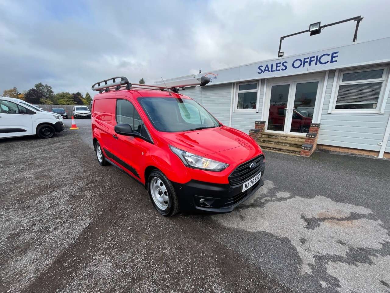 A 2020 FORD TRANSIT CONNECT 1.5 220 EcoBlue Leader Panel Van 5dr Diesel Manual L1 Euro 6 (s/s) (75 ps) A 2020 FORD TRANSIT CONNECT 1.5 220 EcoBlue Leader Panel Van 5dr Diesel Manual L1 Euro 6 (s/s) (75 ps)