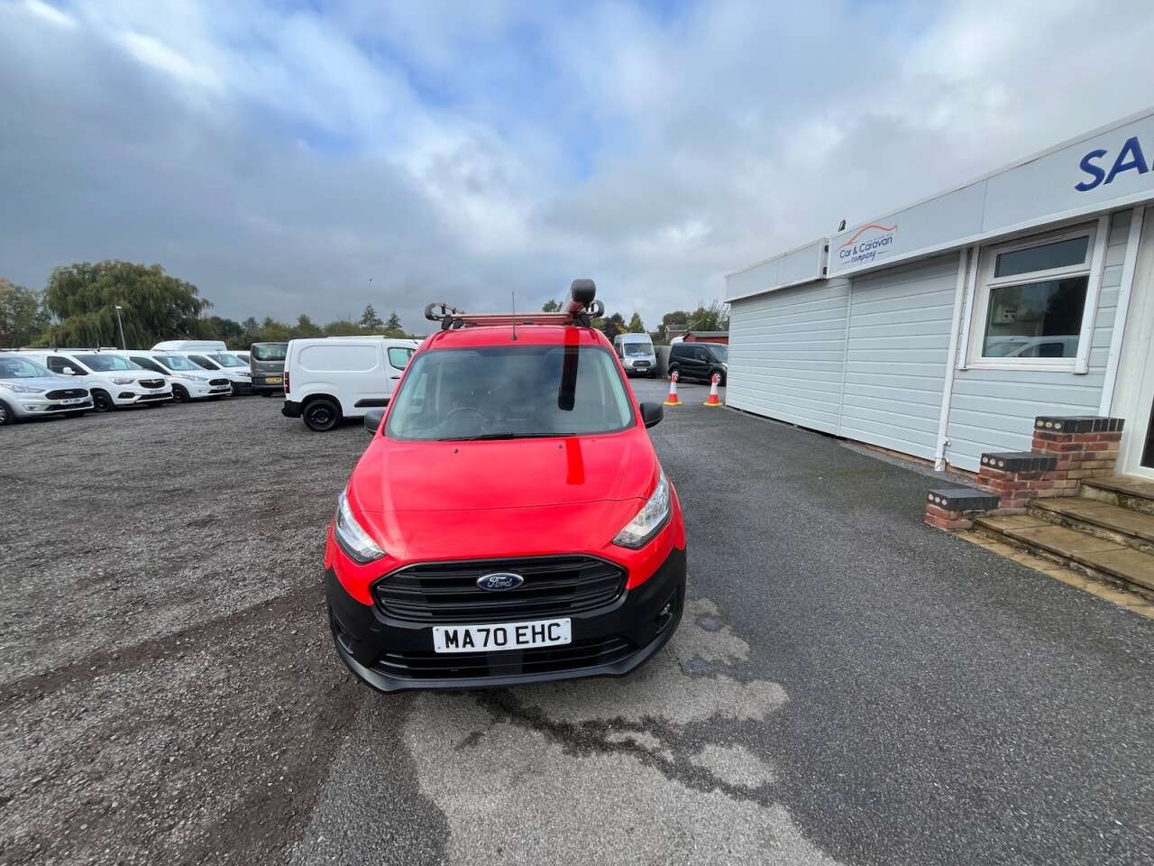 A 2020 FORD TRANSIT CONNECT 1.5 220 EcoBlue Leader Panel Van 5dr Diesel Manual L1 Euro 6 (s/s) (75 ps) A 2020 FORD TRANSIT CONNECT 1.5 220 EcoBlue Leader Panel Van 5dr Diesel Manual L1 Euro 6 (s/s) (75 ps)