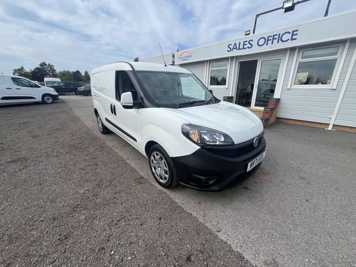 Check out this Fiat Doblo 2021 Diesel Manual