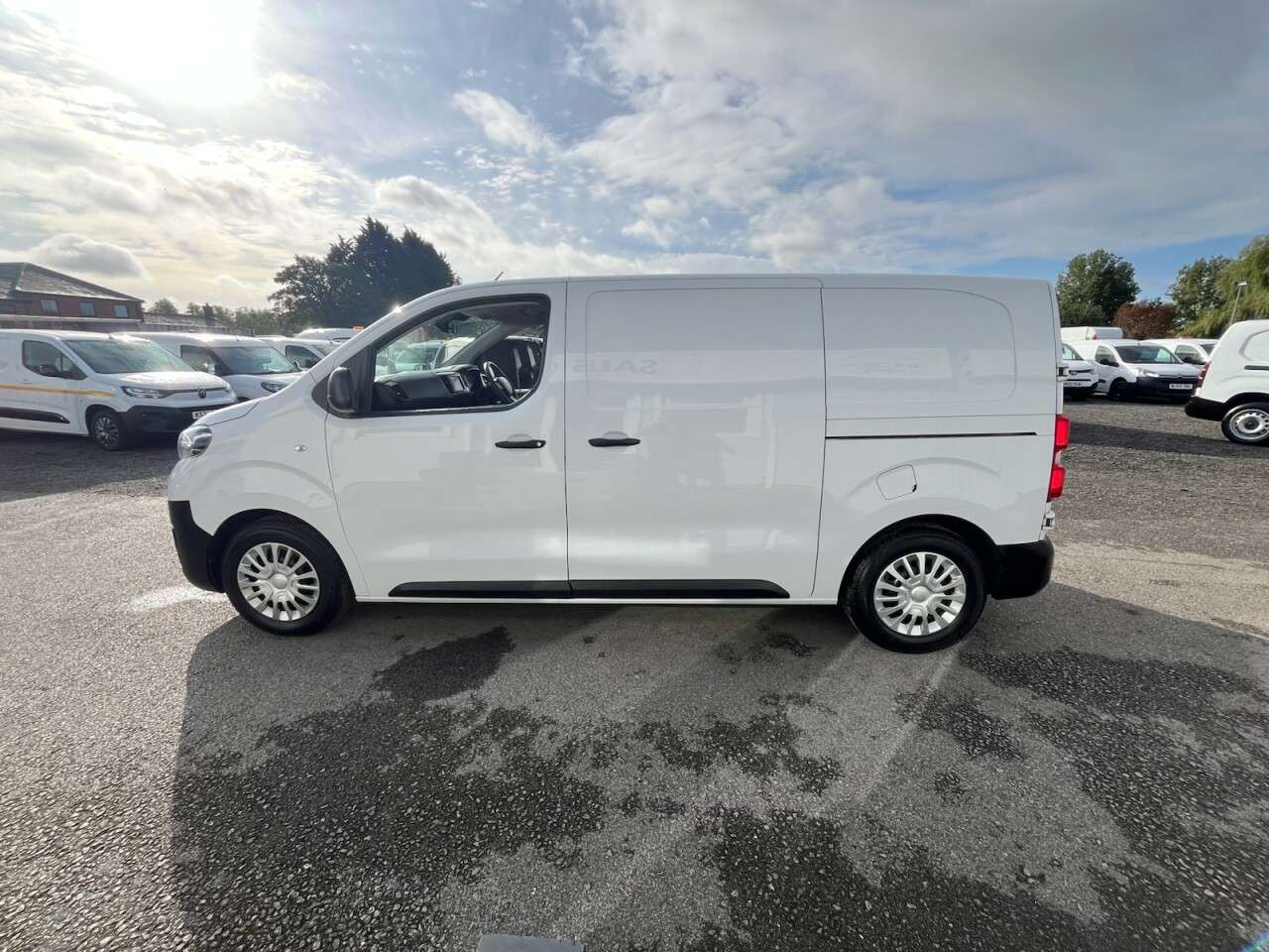 2022 TOYOTA PROACE 2022 TOYOTA PROACE