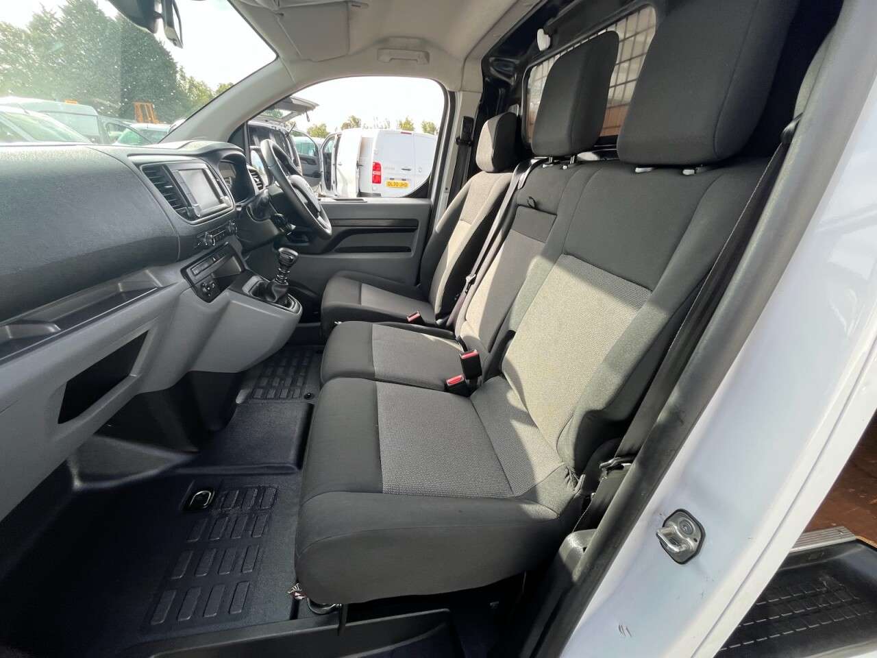 2022 TOYOTA PROACE 2022 TOYOTA PROACE