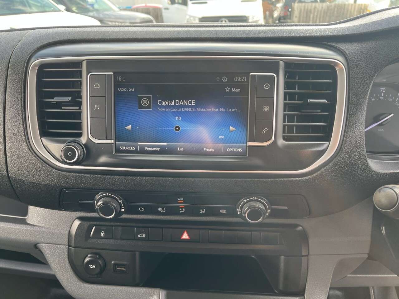 2022 TOYOTA PROACE 2022 TOYOTA PROACE