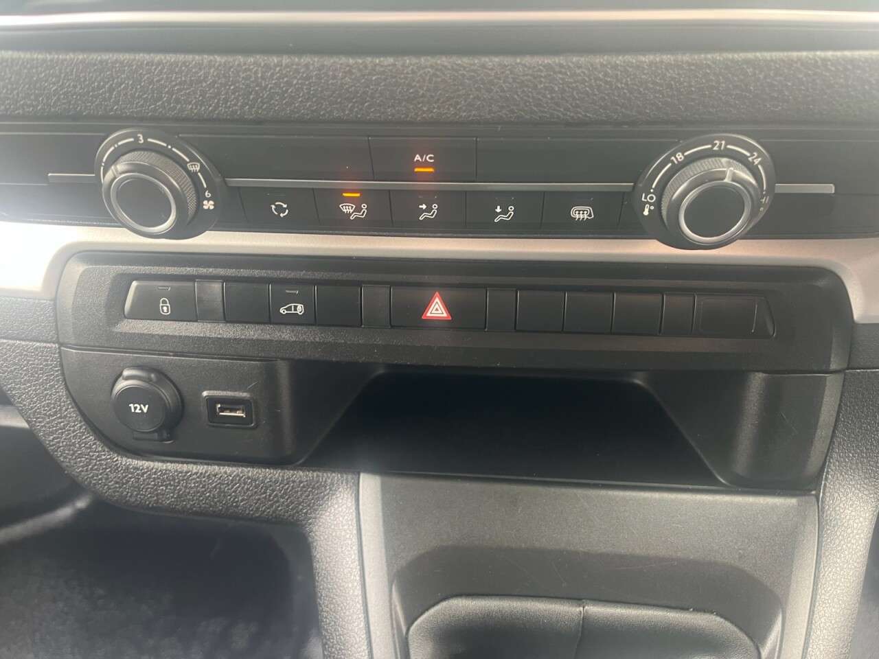 2022 VAUXHALL VIVARO 2022 VAUXHALL VIVARO